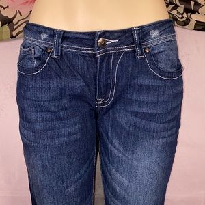 Red Rivet denim jeans 👖 Size 11/30 💕
